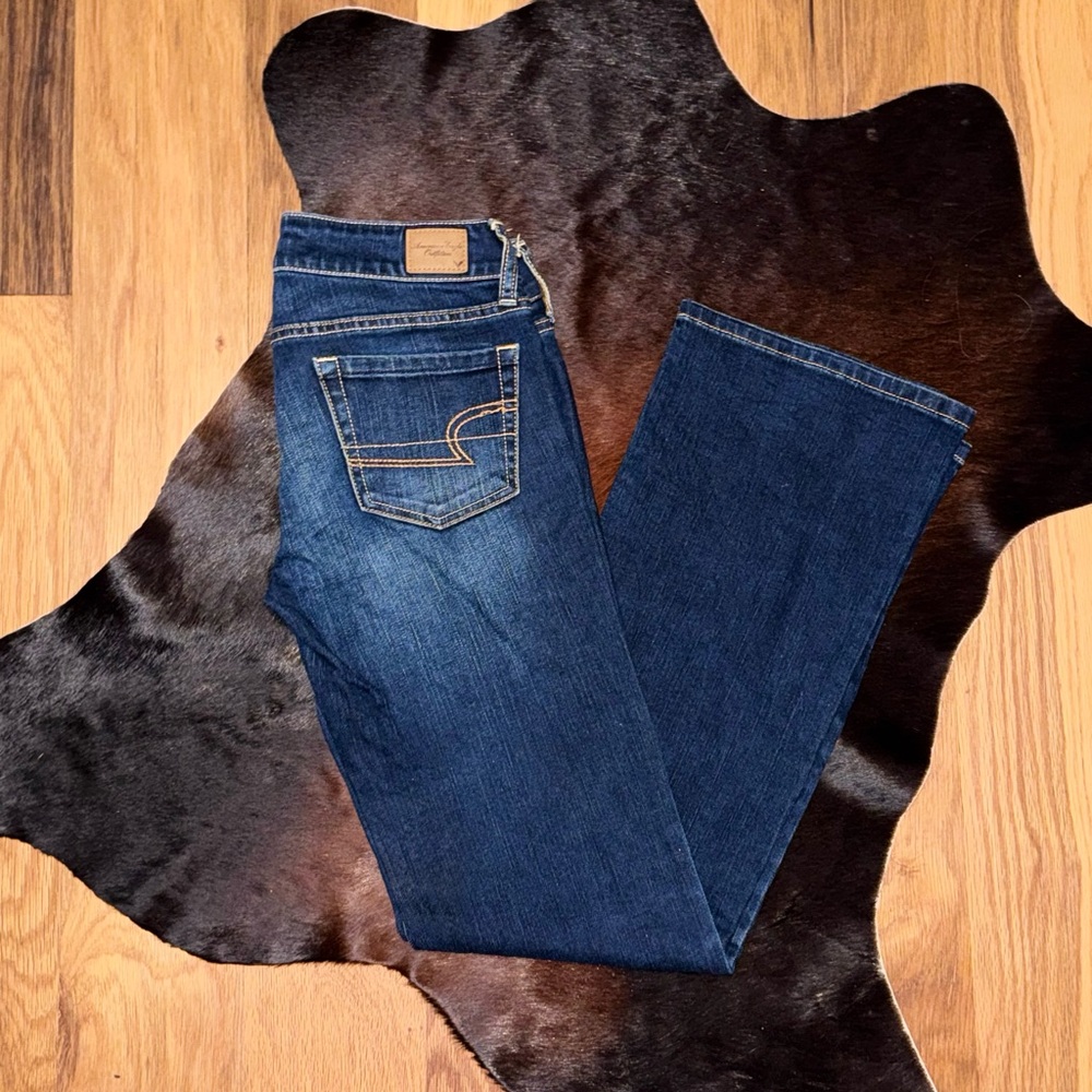 2012 American Eagle Outfitters dark wash bootcut jeans